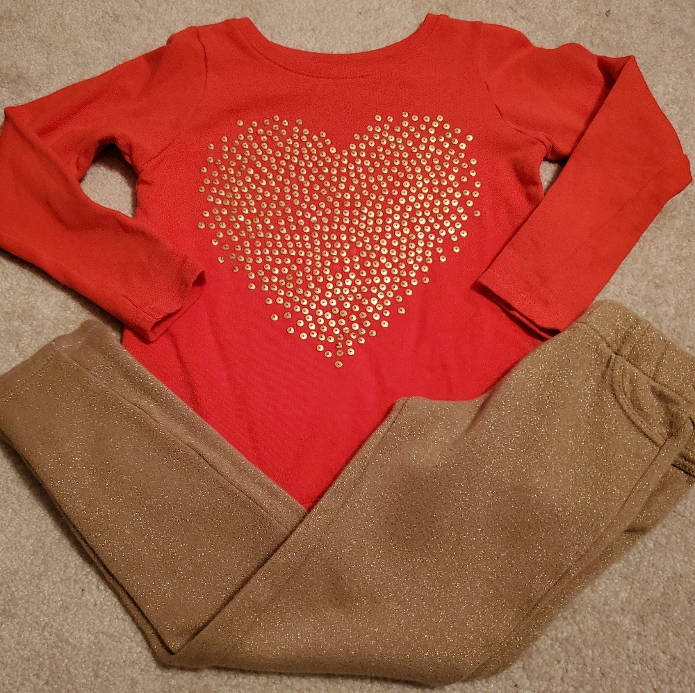 ❤Carter's 2 piece set - size 6